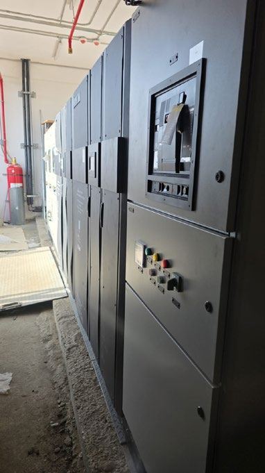 LV switchgear line-up